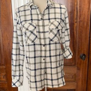 Current Elliot size 0 cool shirt